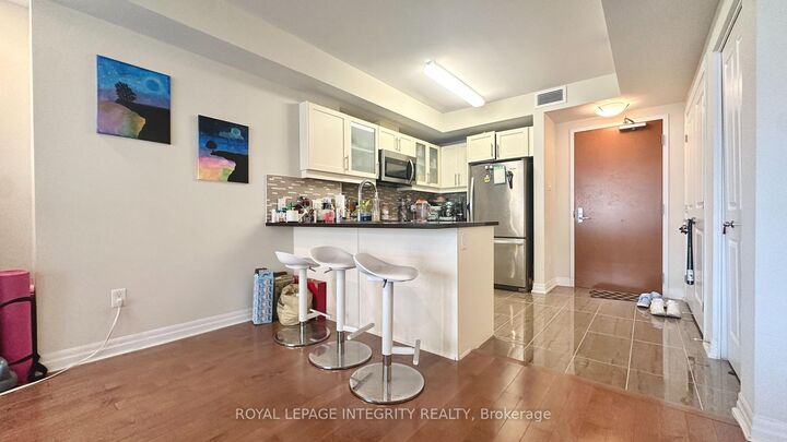 Property Photo: 195 Besserer Street 504 ON K1N 0B6