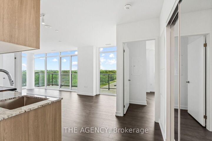 Property Photo:  4010 Eglinton Avenue W 625  ON M9A 0G5 