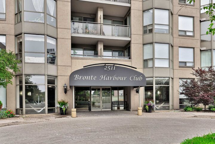 Property Photo: 2511 Lakeshore Road W 407 ON L6L 6L9