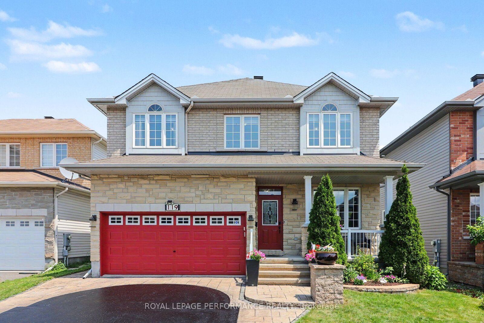 Property Photo: 119 Felicity Crescent ON K1W 0C3