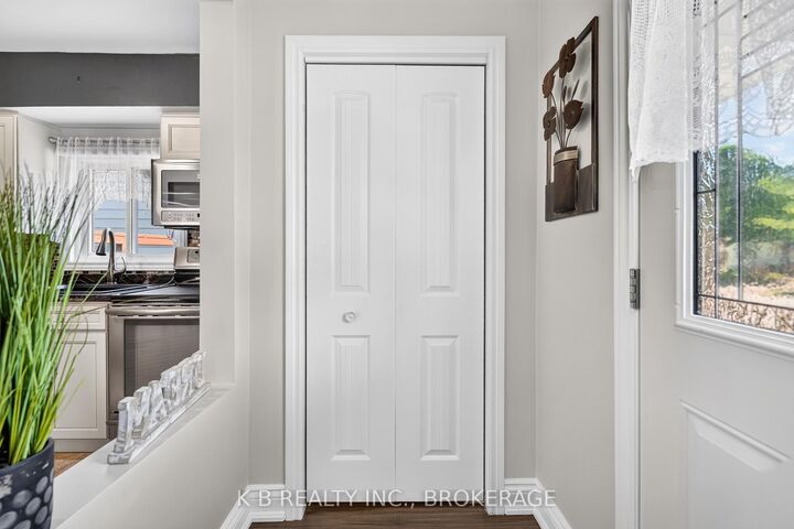 Property Photo: 581 Division Street ON K7K 4B7