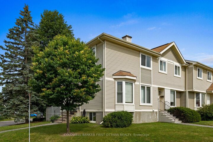 Property Photo: 108 McDermot Court 6 ON K2L 3V2