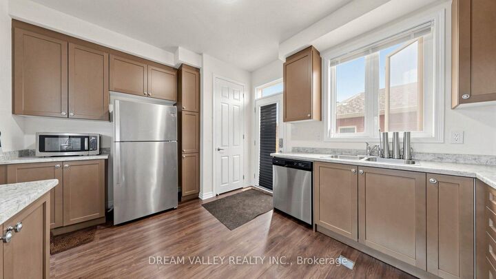 Property Photo: 138 Cleanside Road ON M1L 0C6