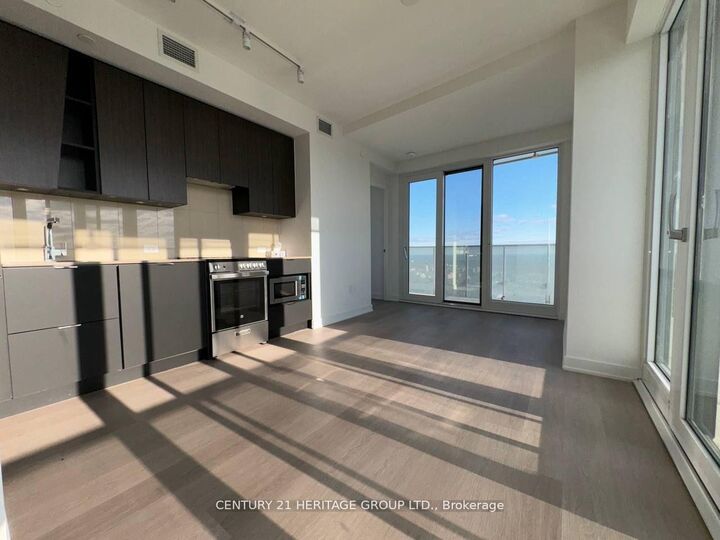 Property Photo: 3883 Quartz Road S 4409 ON L5B 0M4