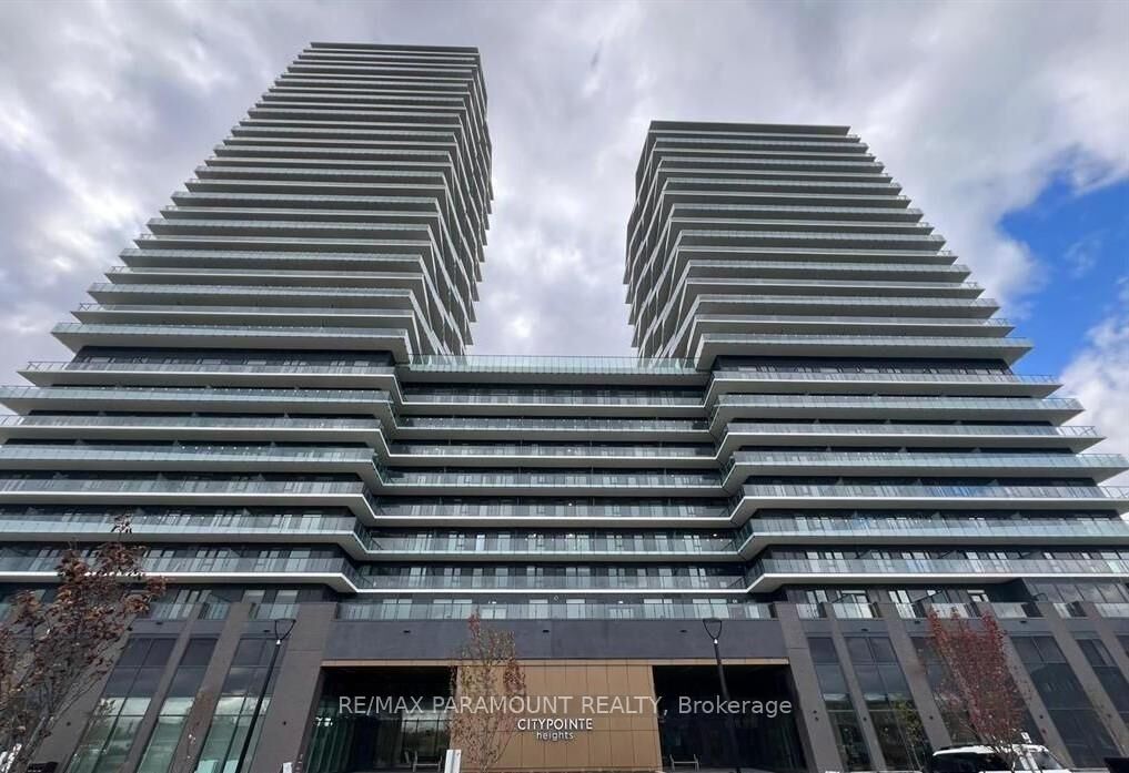 Property Photo: 15 Skyridge Drive 414 ON L6P 4S3