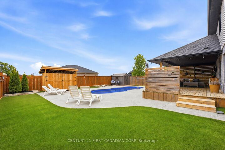 Property Photo: 12 Glenwood Street ON N5R 0G9
