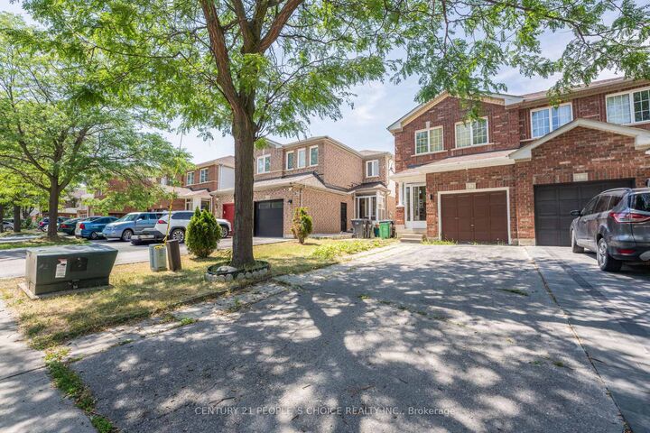21 Cordgrass Crescent — photo 1