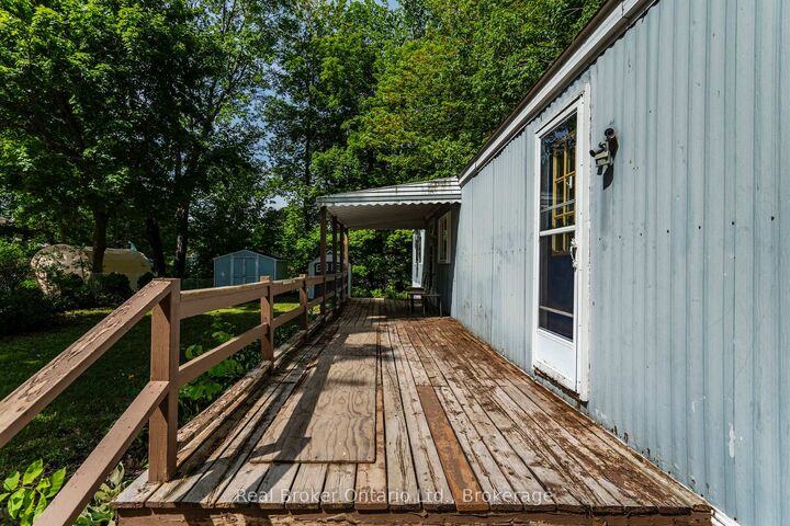 Property Photo:  5263 Elliott Side Road 48  ON L4R 4K3 