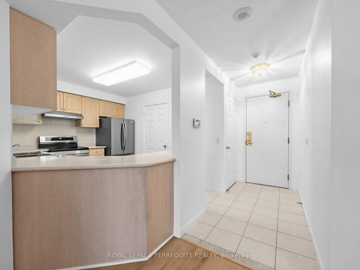 Property Photo: 5001 Finch Avenue E #1507 ON M1S 5J9