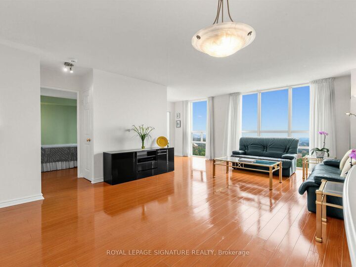 Property Photo: 205 Wynford Drive 2204 ON M3C 3P4