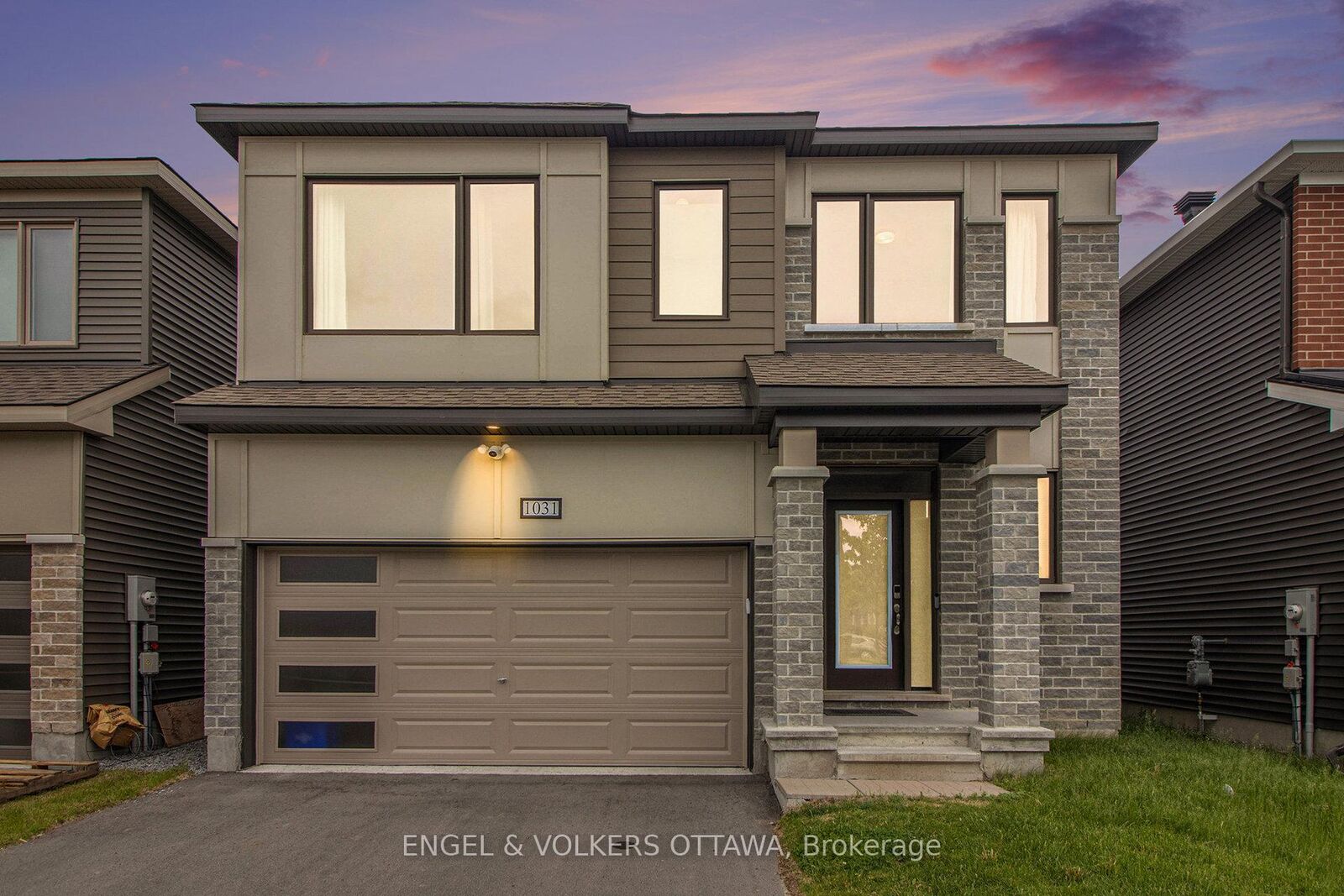 Property Photo:  1031 Curraglass Walk  ON K2S 3A4 