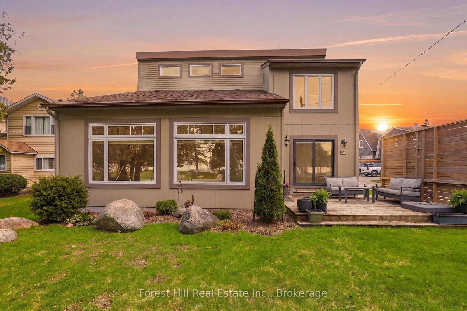 Property Photo: 81 St Lawrence Street ON L9Y 4Y3