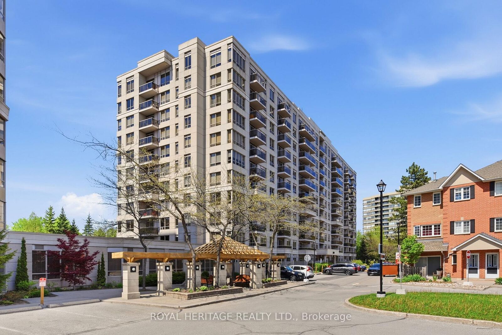 Property Photo: 1200 The Esplanade N/A 501 ON L1V 6V3
