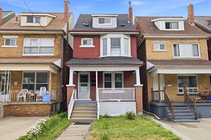 Property Photo: 104 Rosslyn Avenue N ON L8L 7P4