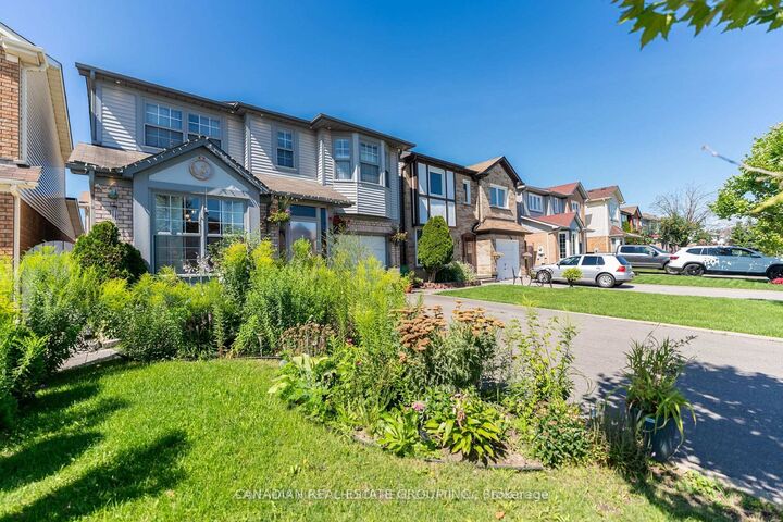 Property Photo:  10 Chipmunk Crescent  ON L6R 1B2 
