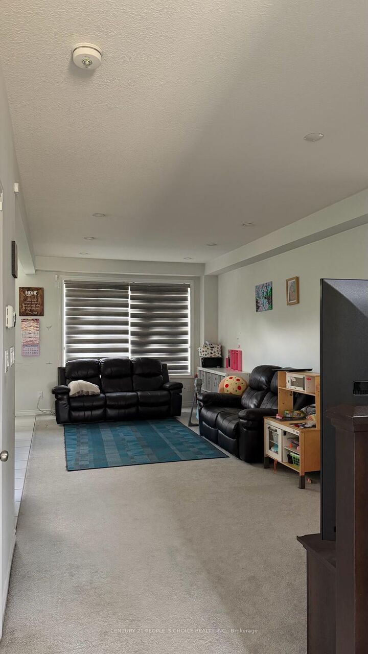 Photo de la propriété:  6 Gleason Crescent  ON N2M 0B7 