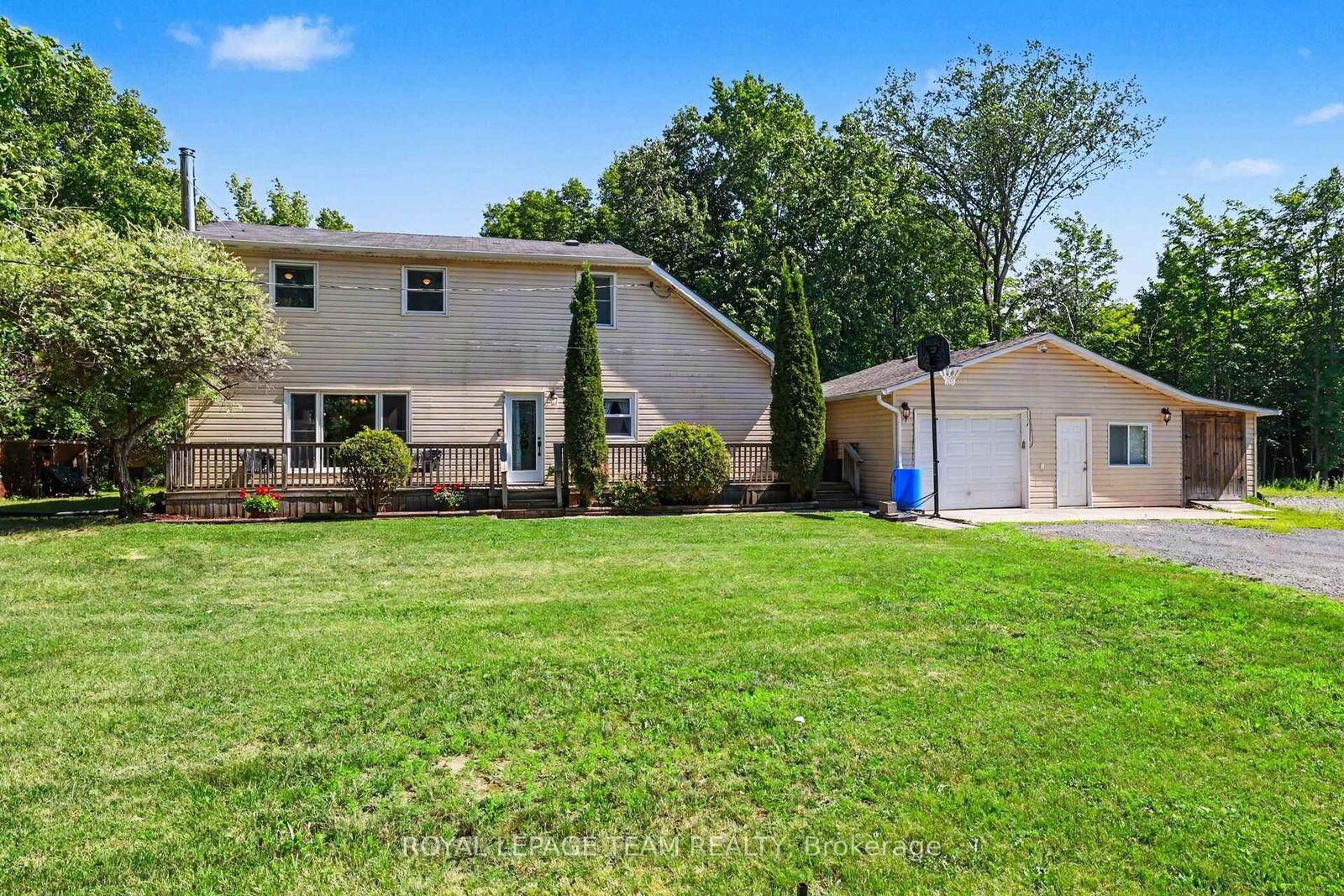Property Photo: 177 Lake Park Road E ON K7C 0C4
