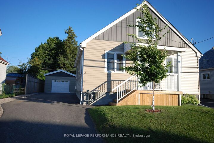 1482 Laperriere Avenue — photo 1