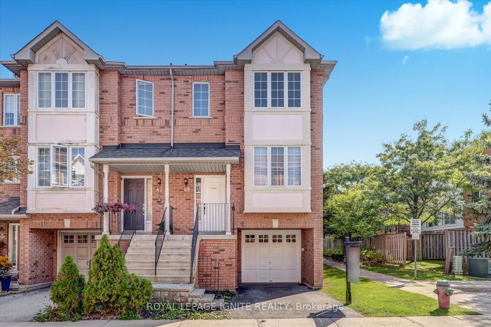 Property Photo: 80 Acorn Place 49 ON L4Z 4C6