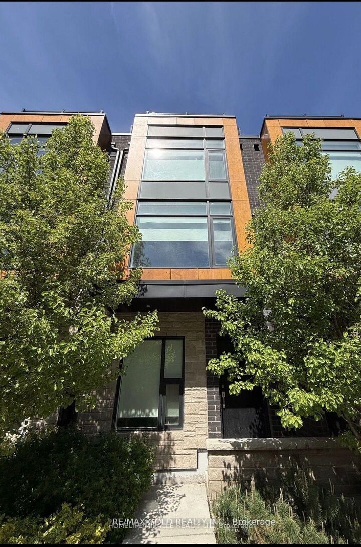 Property Photo: 200 Malta Avenue 98 ON L6Y 6H8