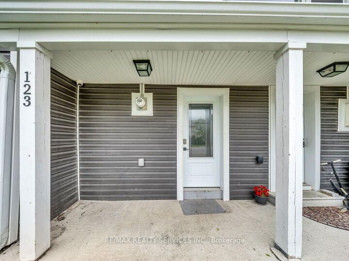 Property Photo: 123 Main Street W ON N0C 1B0