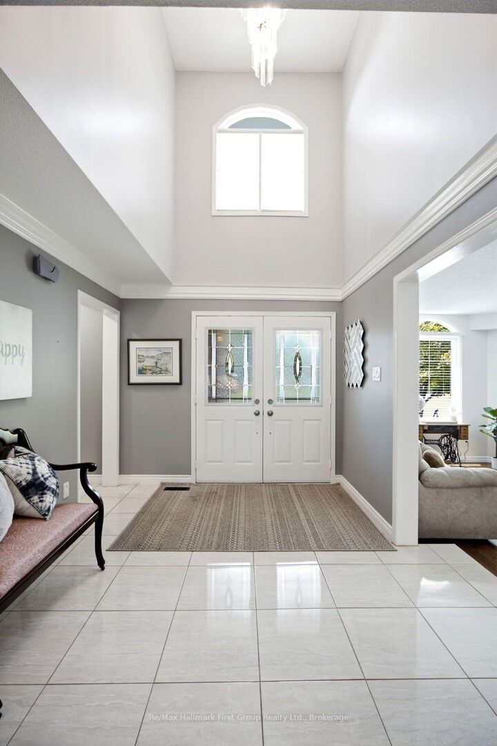 Property Photo: 1 Glencedar Crescent ON L1R 1X2