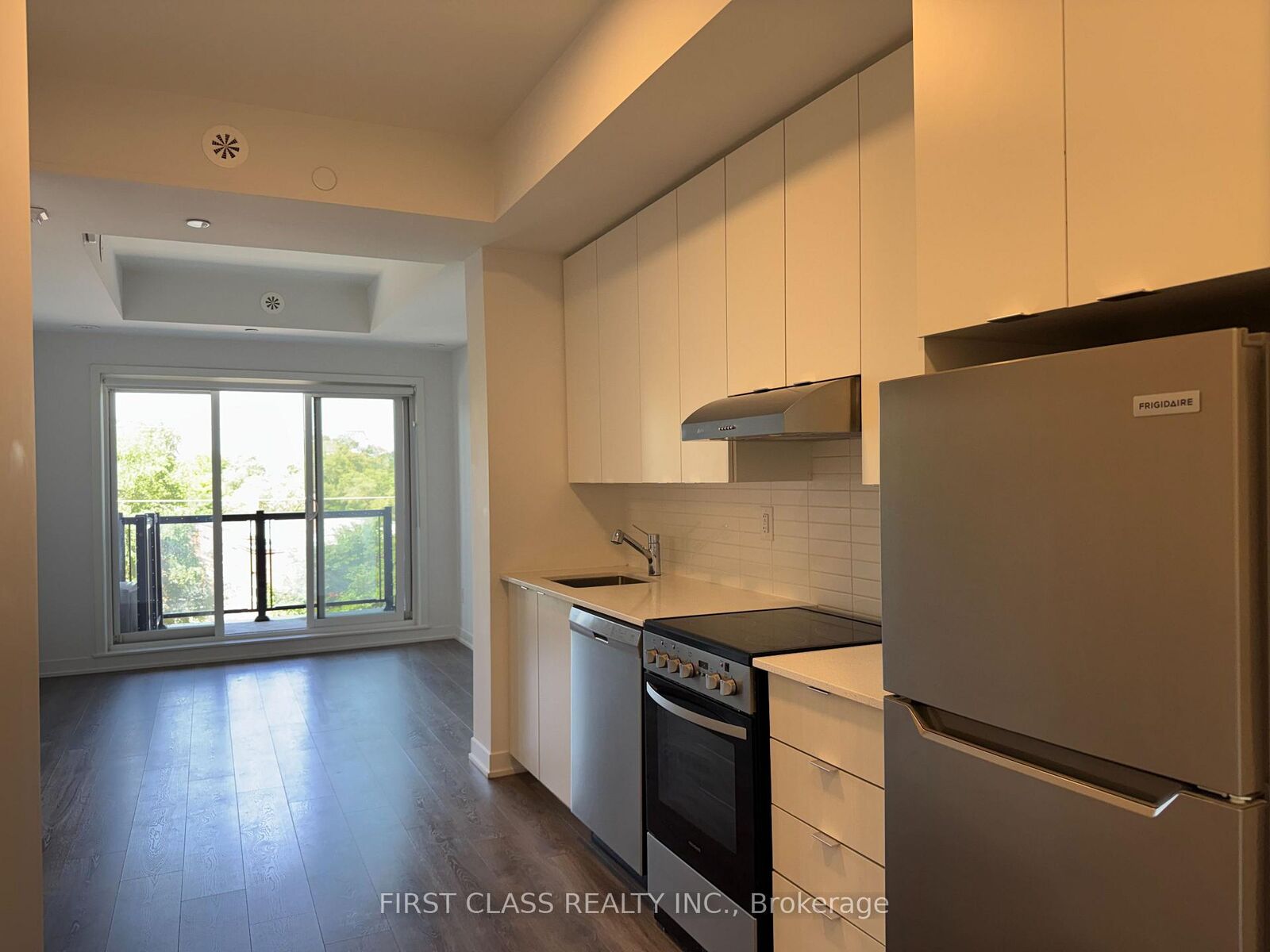 Property Photo: 165 Canon Jackson Drive 301 ON M6M 2G1
