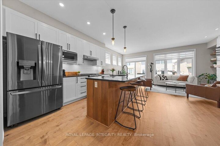 Property Photo:  715 Cap Diamant Way  ON K4A 1J6 