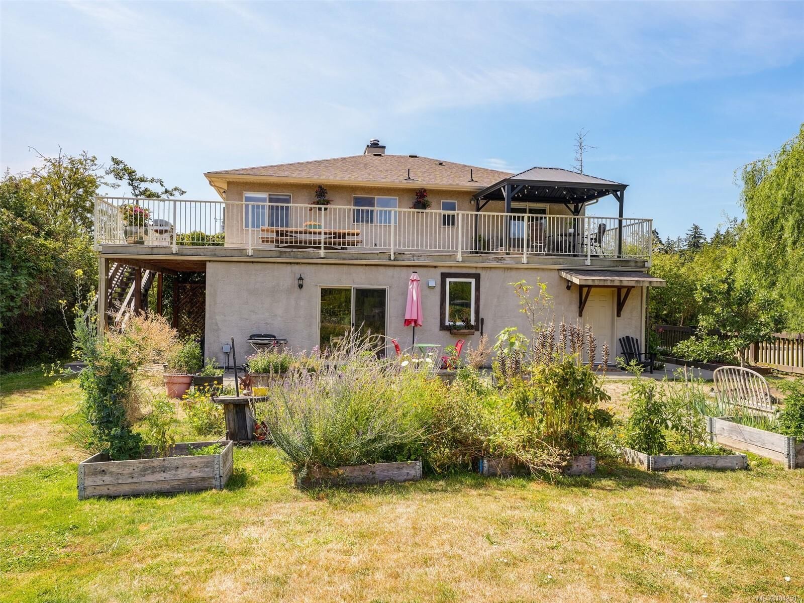 Property Photo: 798 Wain Rd BC V8L 5N8