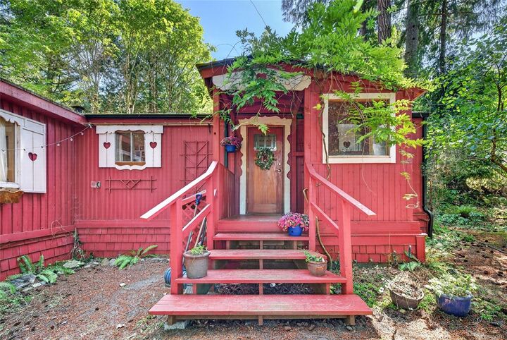 141 Pallot Way — photo 1