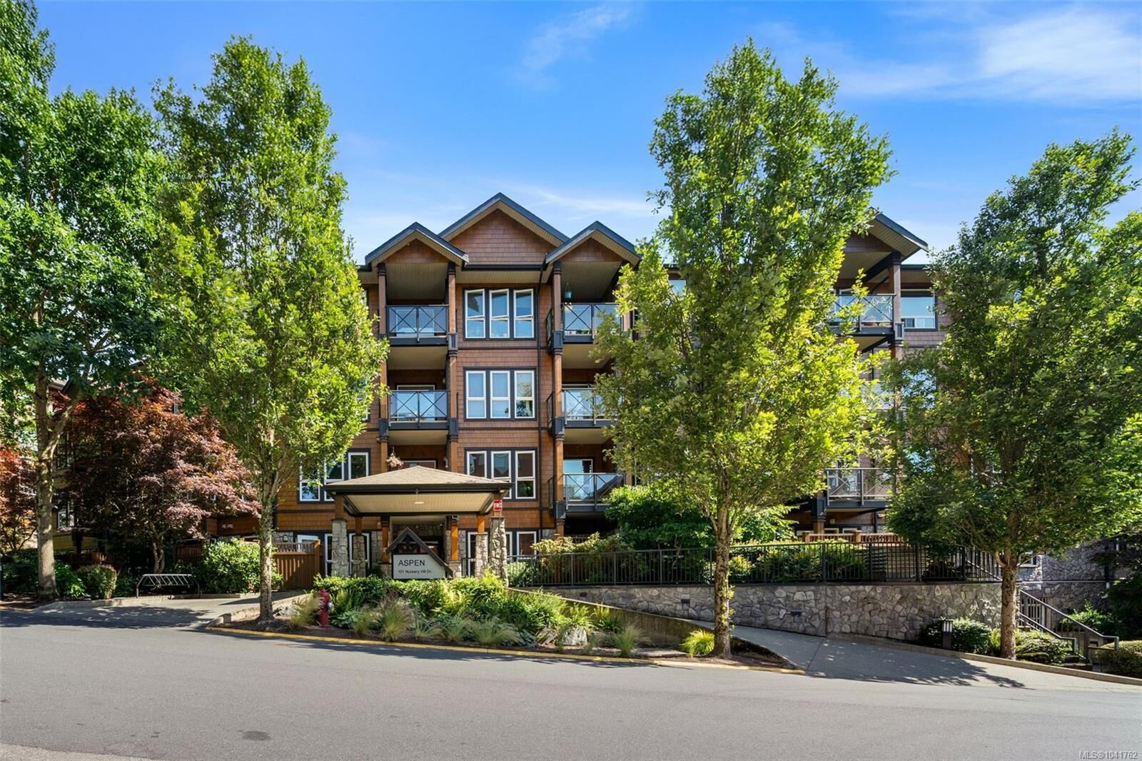 Property Photo: 101 Nursery Hill Dr #105 BC V9B 0H5