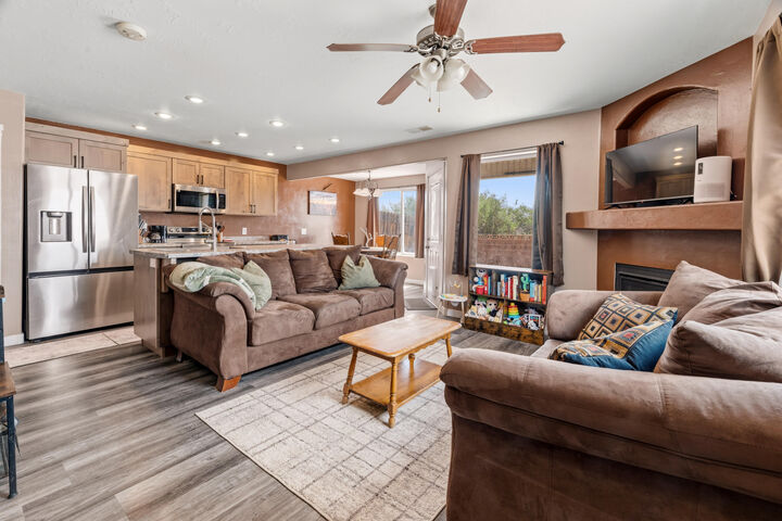 Property Photo: 2135 N 550 W UT 84721