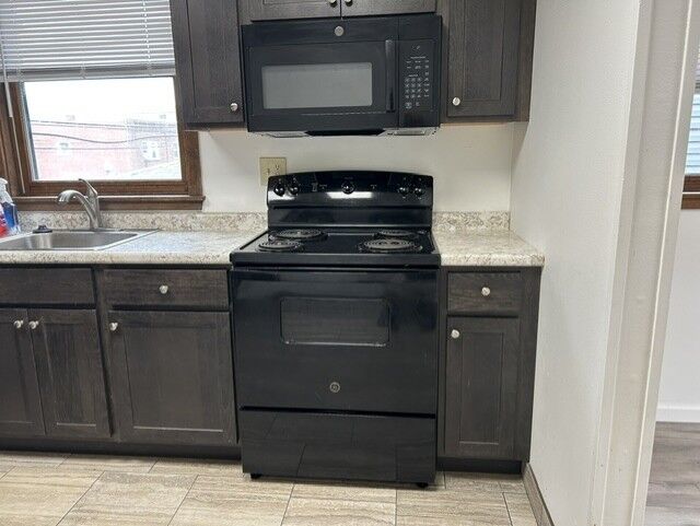 Property Photo:  829  R N Pittsburgh St 829 R  PA 15144 