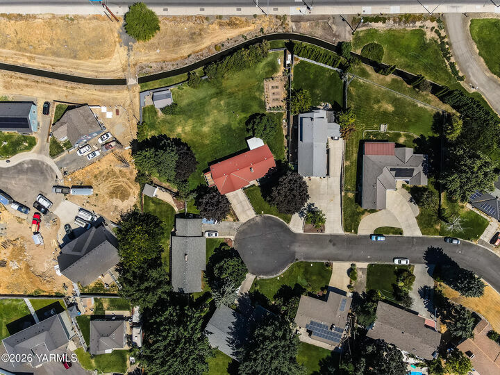Property Photo:  4307 Marylin Dr  WA 98908 