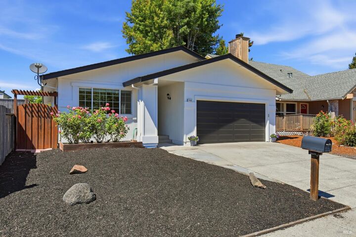 Property Photo:  1462 Jasmine Circle  CA 94928 