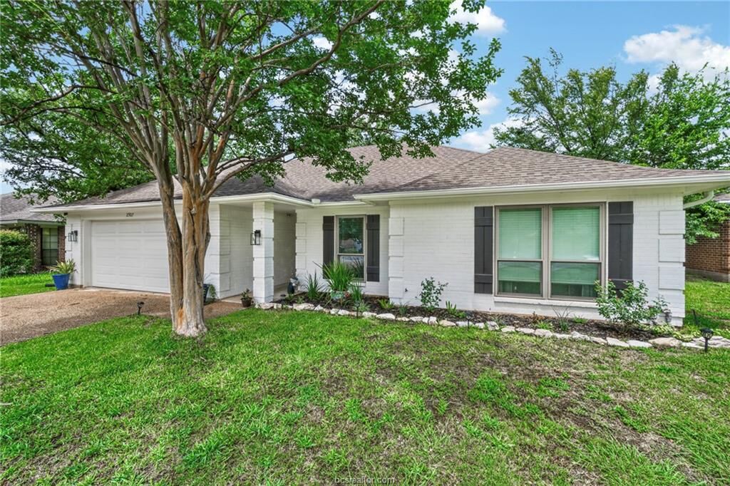 Property Photo:  2907 Pueblo Court S  TX 77845 