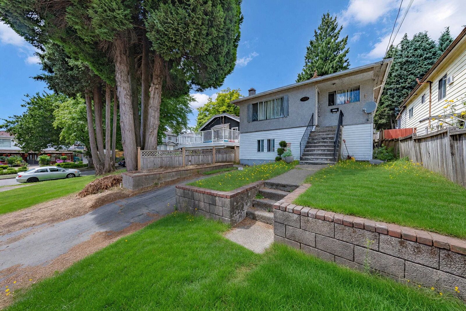 Property Photo: 4987 Hoy Street BC V5R 4N6