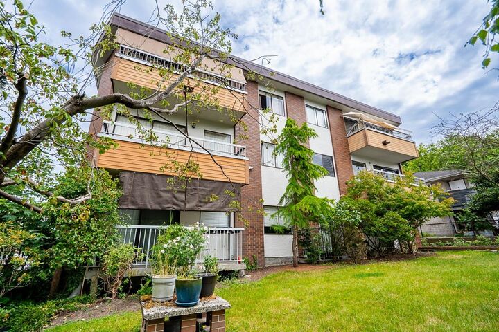 138 Templeton Drive 302 — photo 1