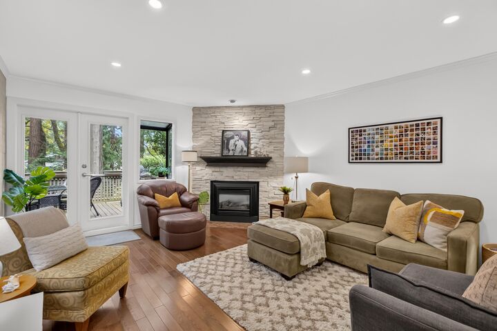 12741 16 Avenue 102 — photo 1