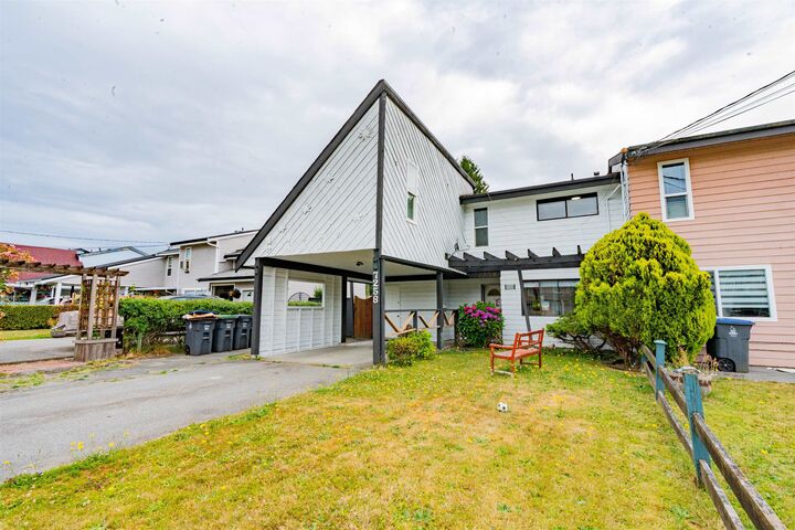 7258 130 Street — photo 1