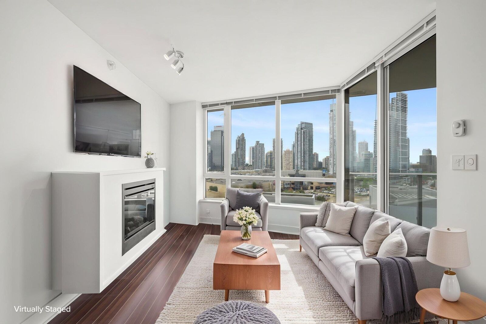 Property Photo: 4808 Hazel Street 1601 BC V5G 2M4