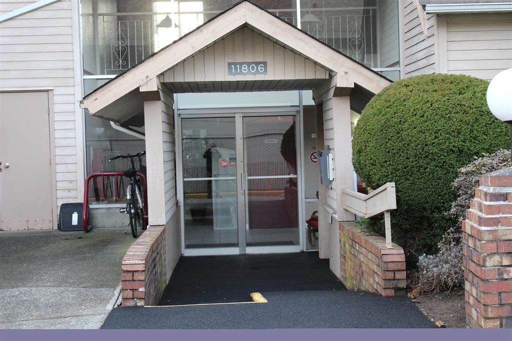 Property Photo: 11806 88 Avenue 123 BC V4C 3C5