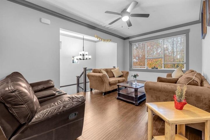 Property Photo: 27891 Stagecoach Avenue BC V4X 0A8