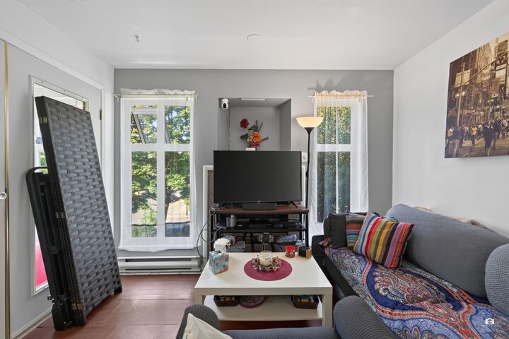 Property Photo: 1099 W 71st Avenue 301 BC V6P 6Y5