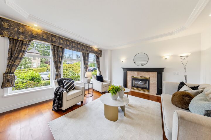 Property Photo: 5885 Walker Avenue BC V5E 3B3