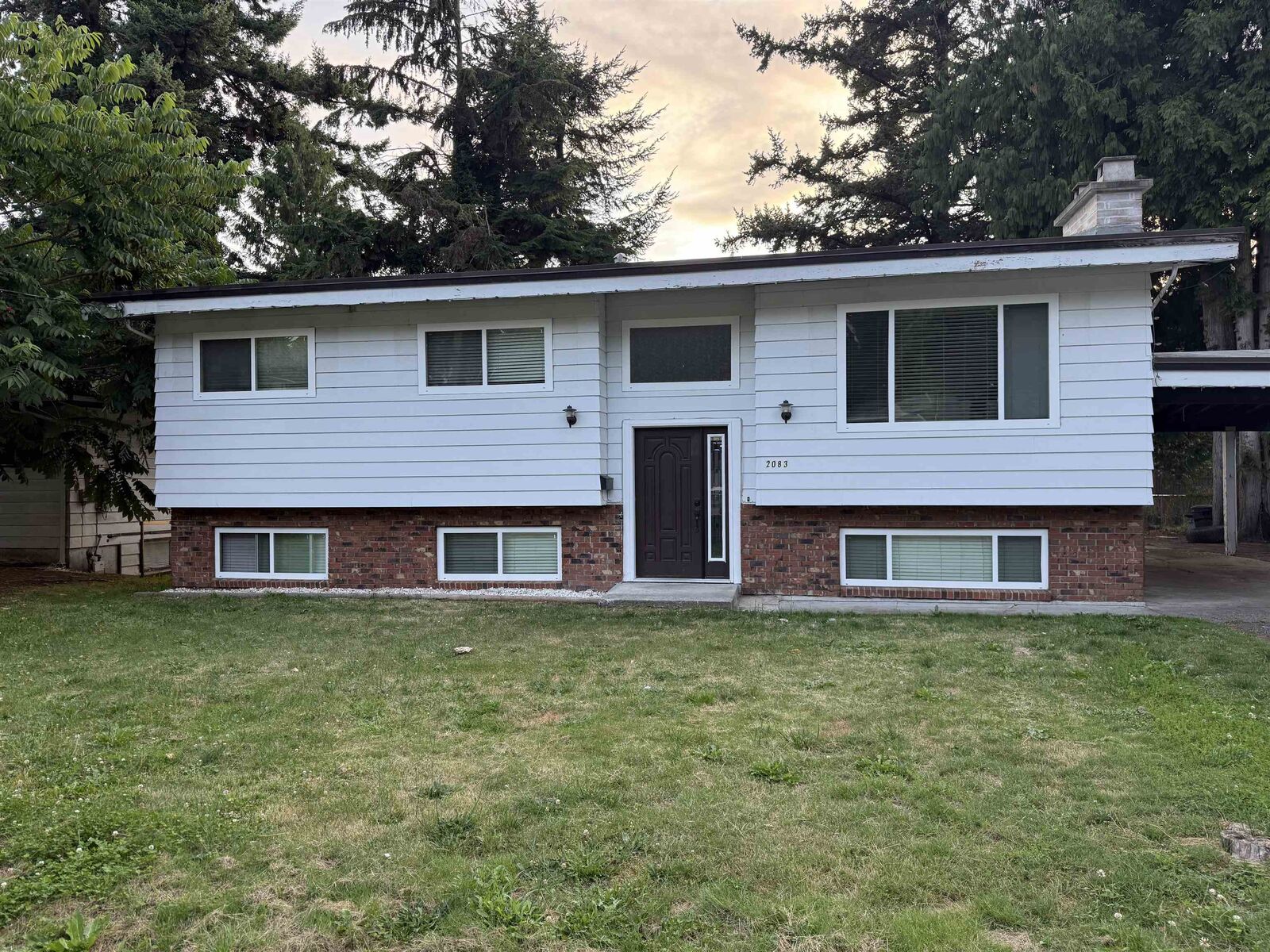Property Photo: 2083 Lynden Street BC V2T 3B6