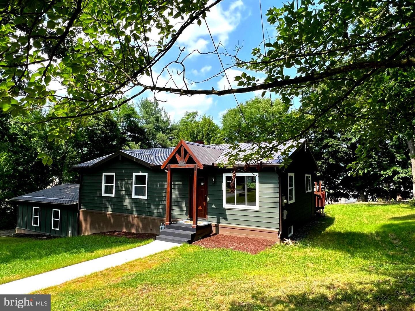 Property Photo: 18 Park Avenue MD 21502