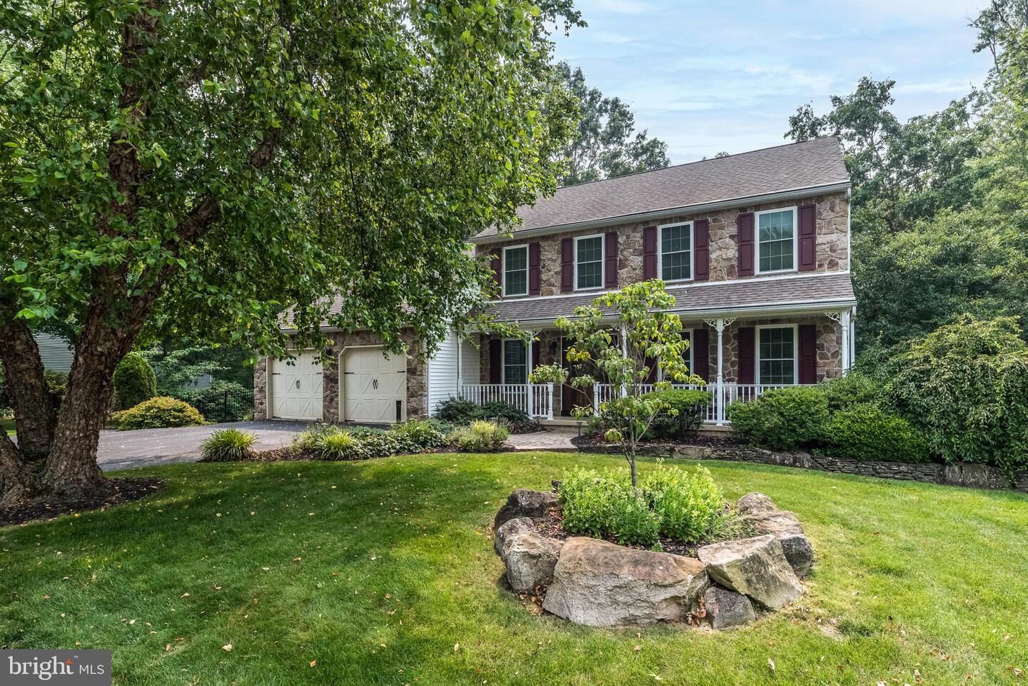 Property Photo: 100 Live Oak Drive PA 18951
