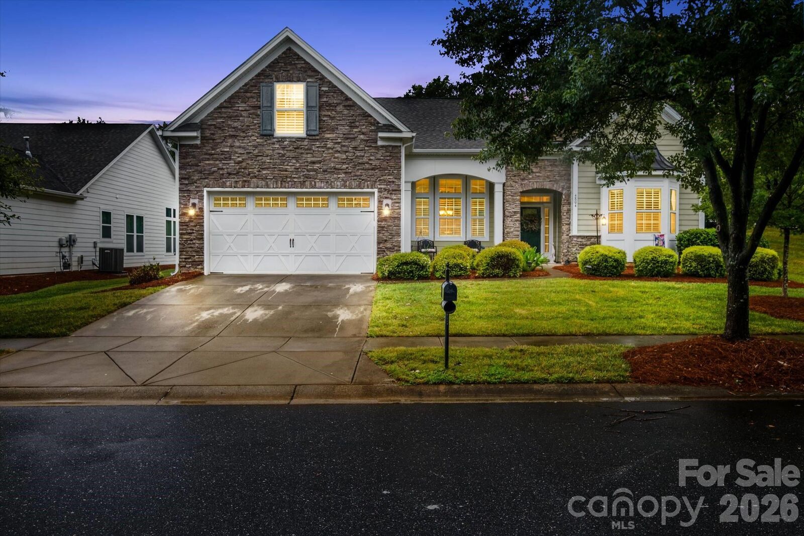 Property Photo:  4804 Star Hill Lane  NC 28214 