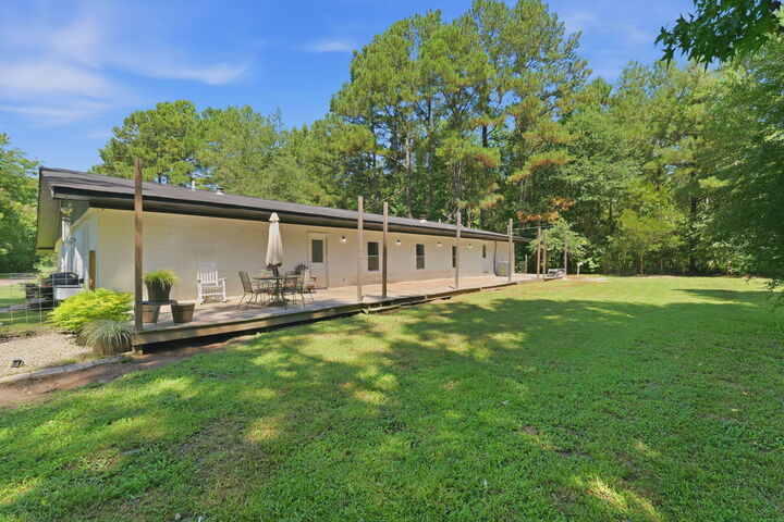 Property Photo:  303 Woodbridge Road  SC 29477 